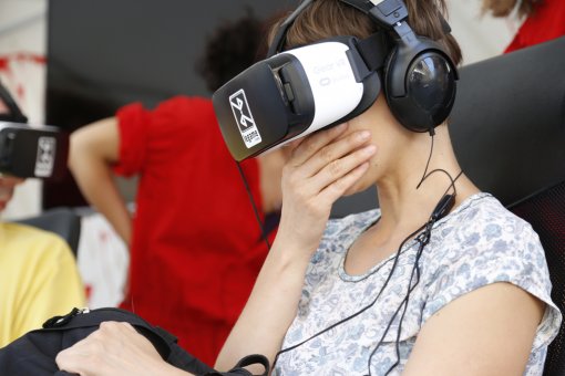 Virtual reality [ 444.14 Kb ]