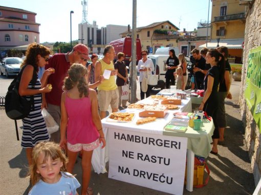 Tasting in Porec 2 [ 115.75 Kb ]