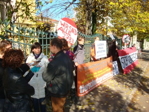 Protest for the Austrian activistst in Ljubljana 5 [ 157.54 Kb ]