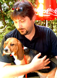 The beagle at home 5 [ 75.61 Kb ]