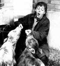 Paul McCartney with animals [ 57.30 Kb ]