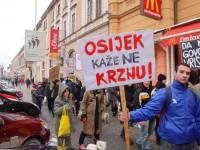 Demo against fur in Osijek [ 114.86 Kb ]