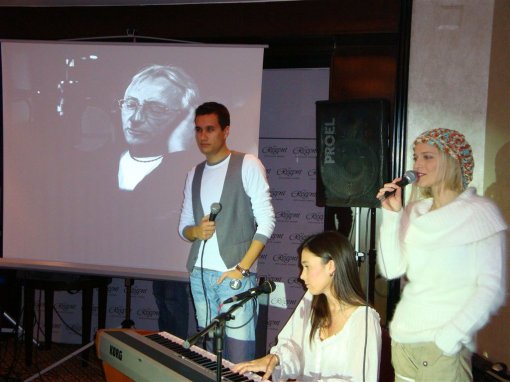 Promotion of the song 'No Excuse' 1 [ 117.54 Kb ]